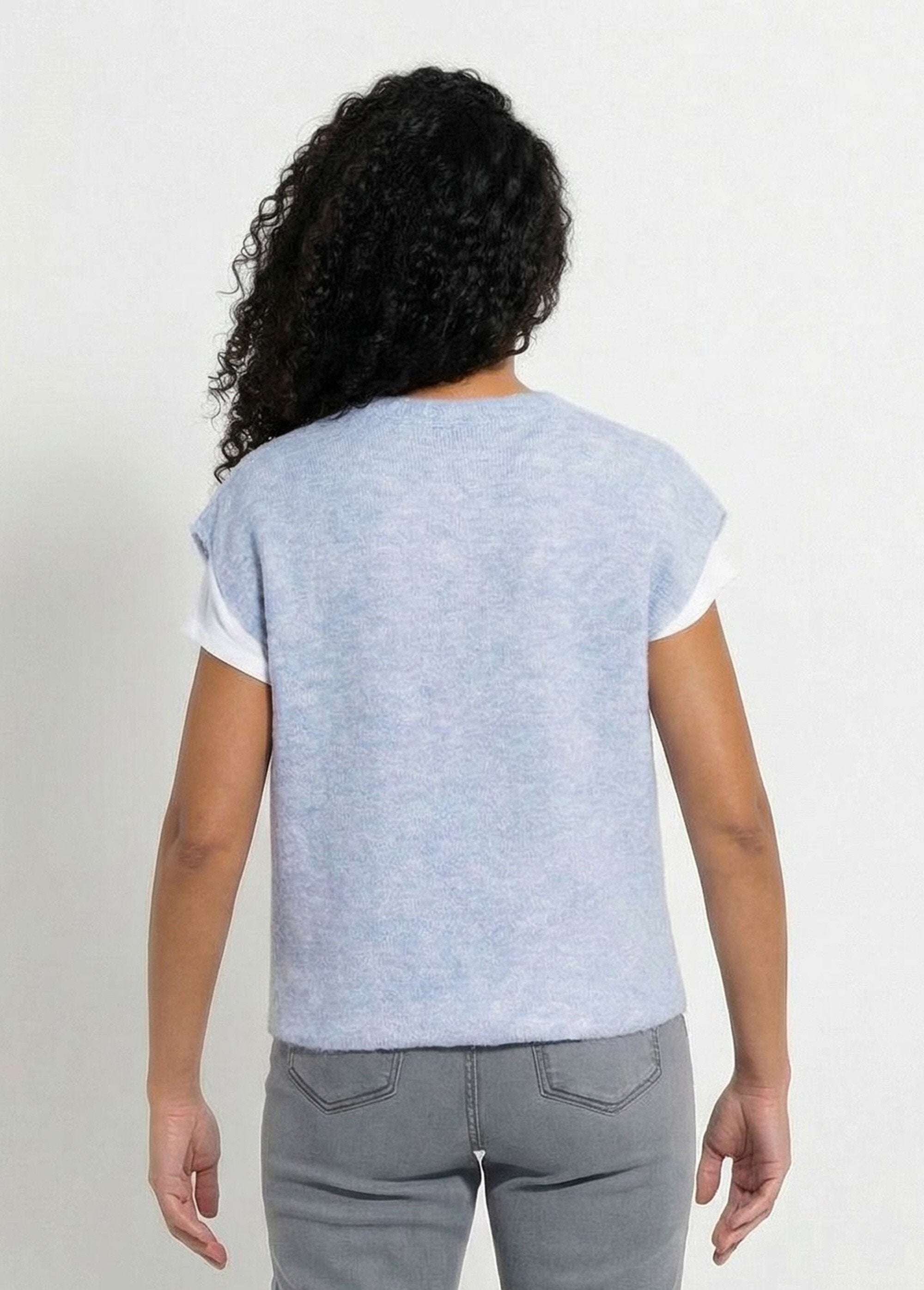 Chaleco_sin_mangas_con_botones_dorados_y_punto_bouclé_Azul_DO1_slim