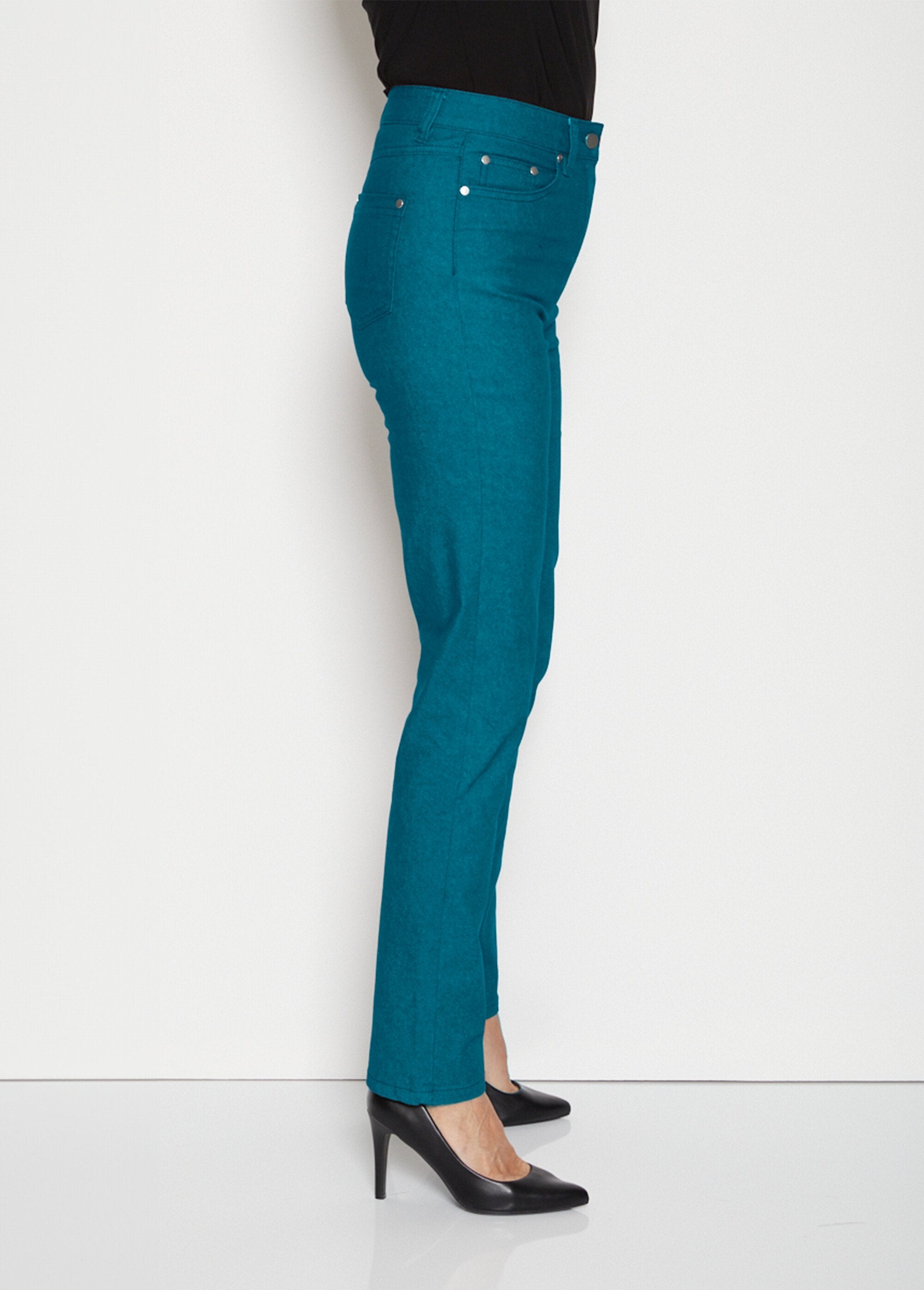 Vaqueros_MORPHOSTYLE_de_colores_en_tejido_elástico._Verde_DR1_slim