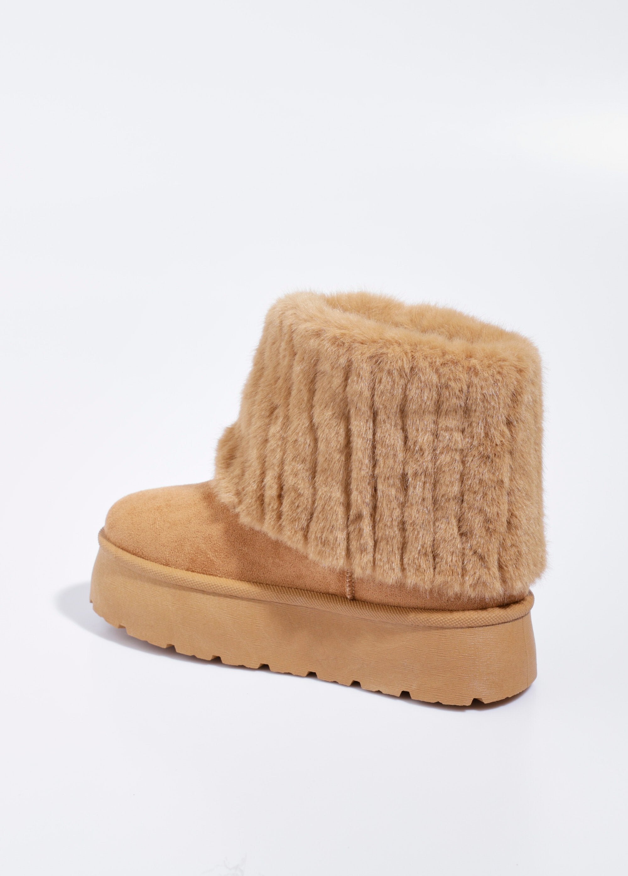 Botas_de_cuña_de_piel_sintética_camello_DO1_slim