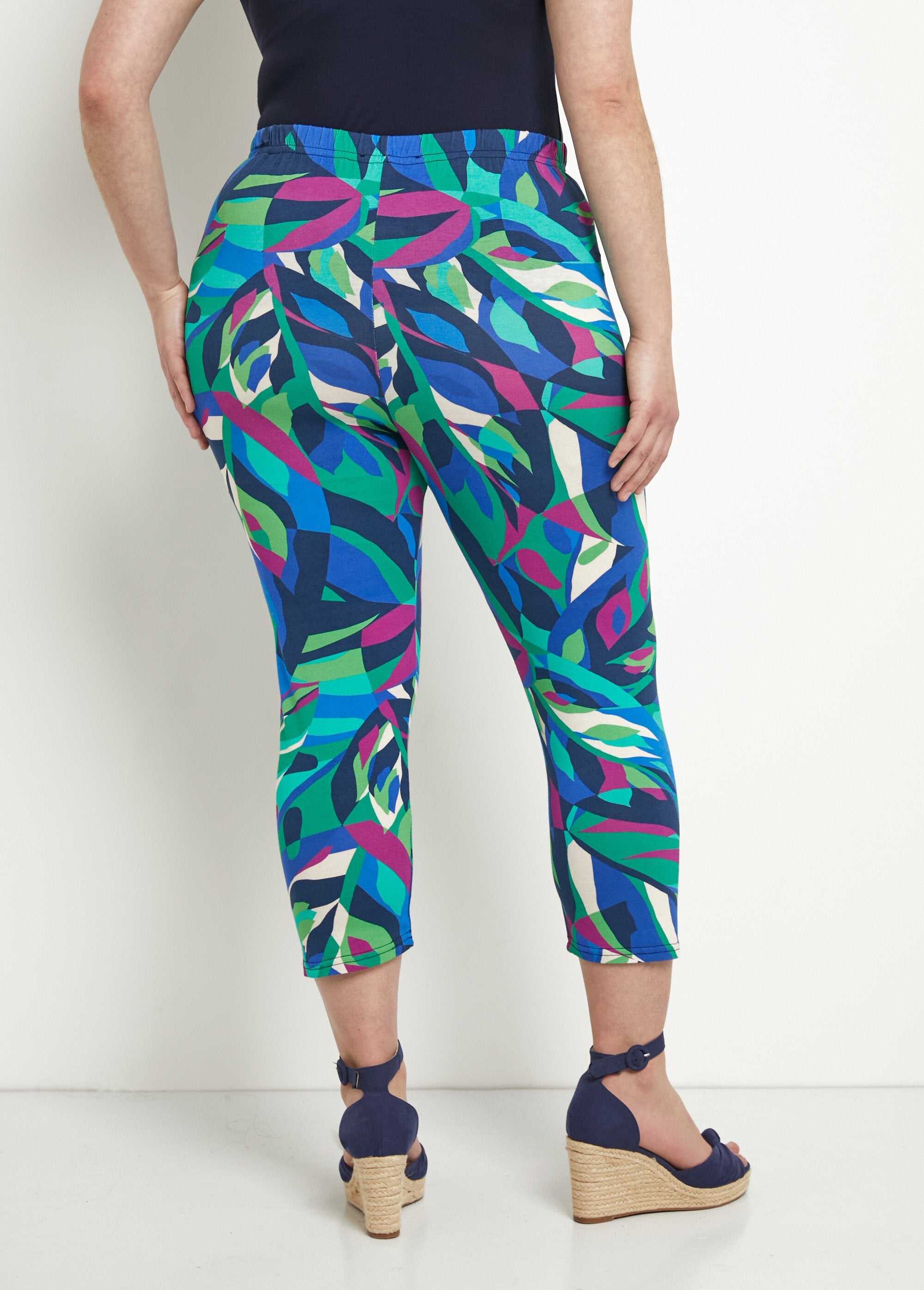 Leggings_cortos_con_cintura_elástica_y_elásticos_Multicolor_DO1_curvy