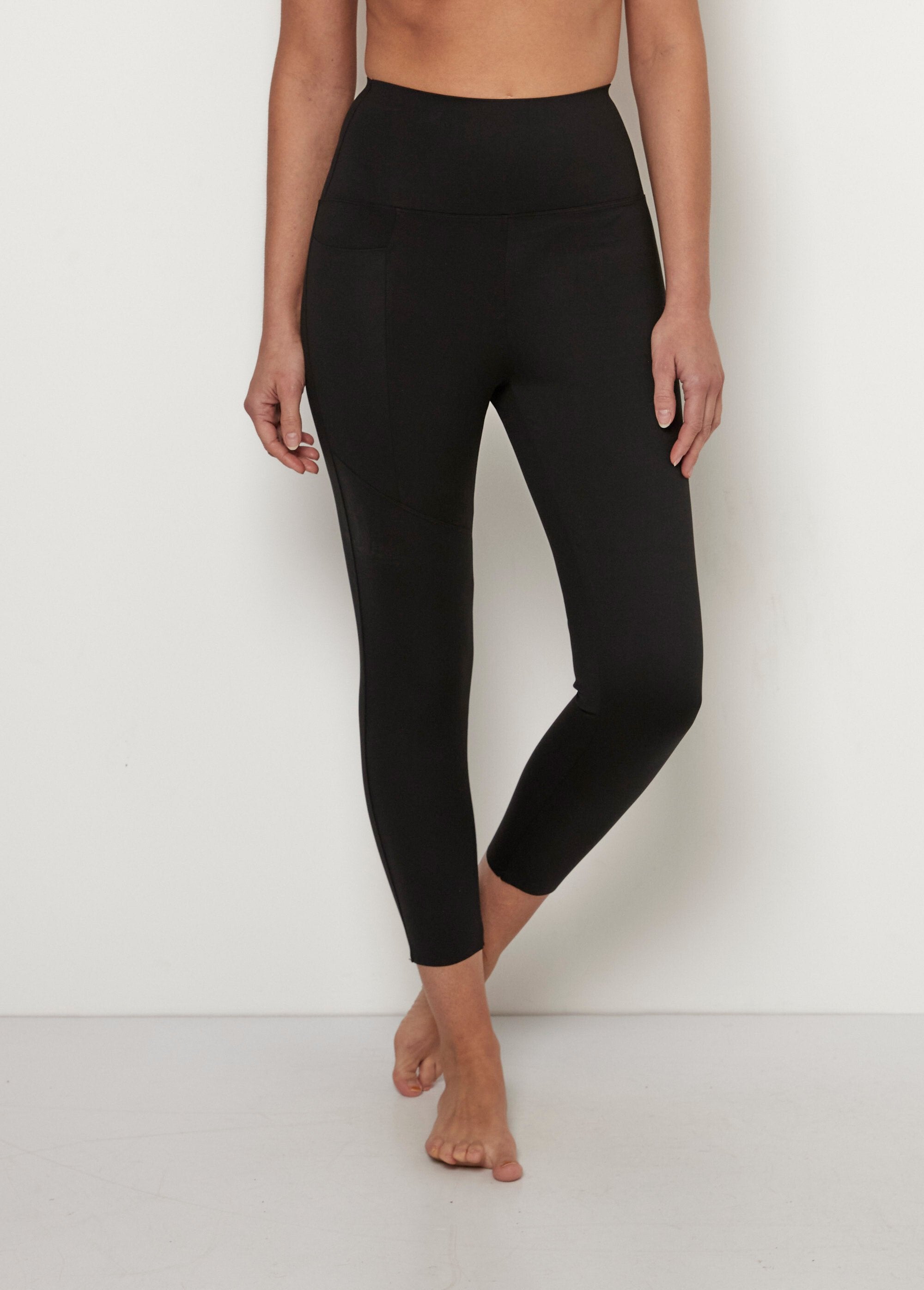 Leggings_de_microfibra_con_cinturilla_moldeadora_Negro_FA1_slim