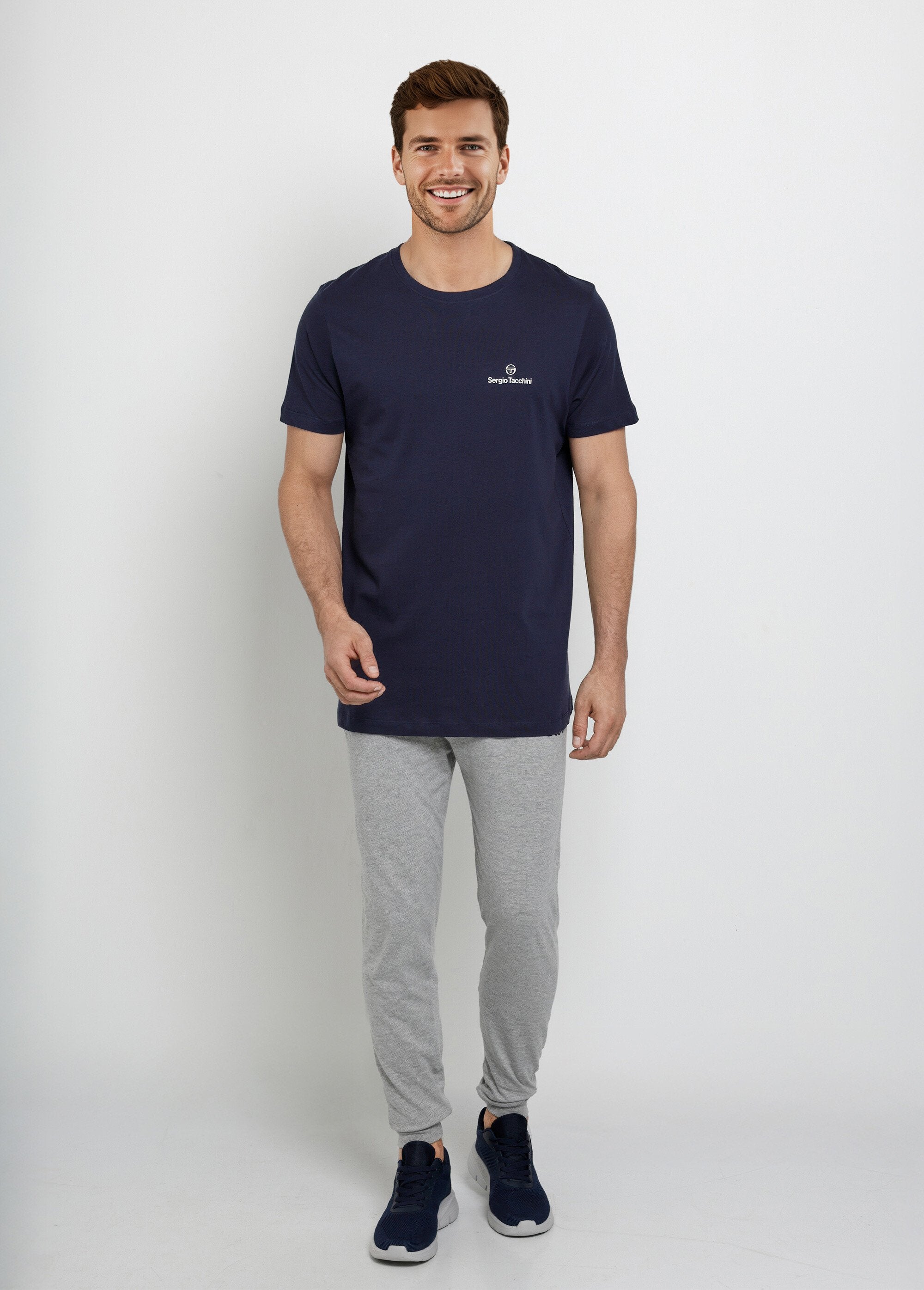 Camiseta_oscura_de_manga_corta_y_cuello_redondo_Marina_SF1_slim