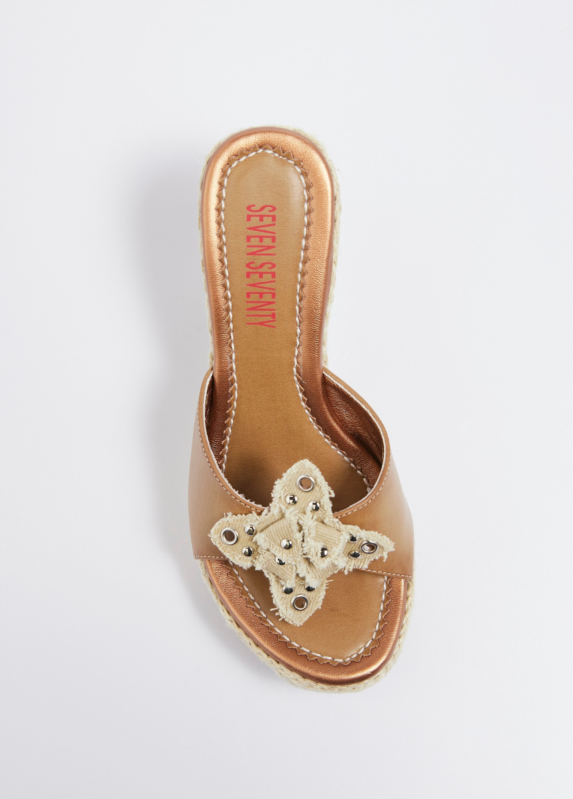 Mules_de_cuña_con_flores_de_tela_Beige_OV1_slim