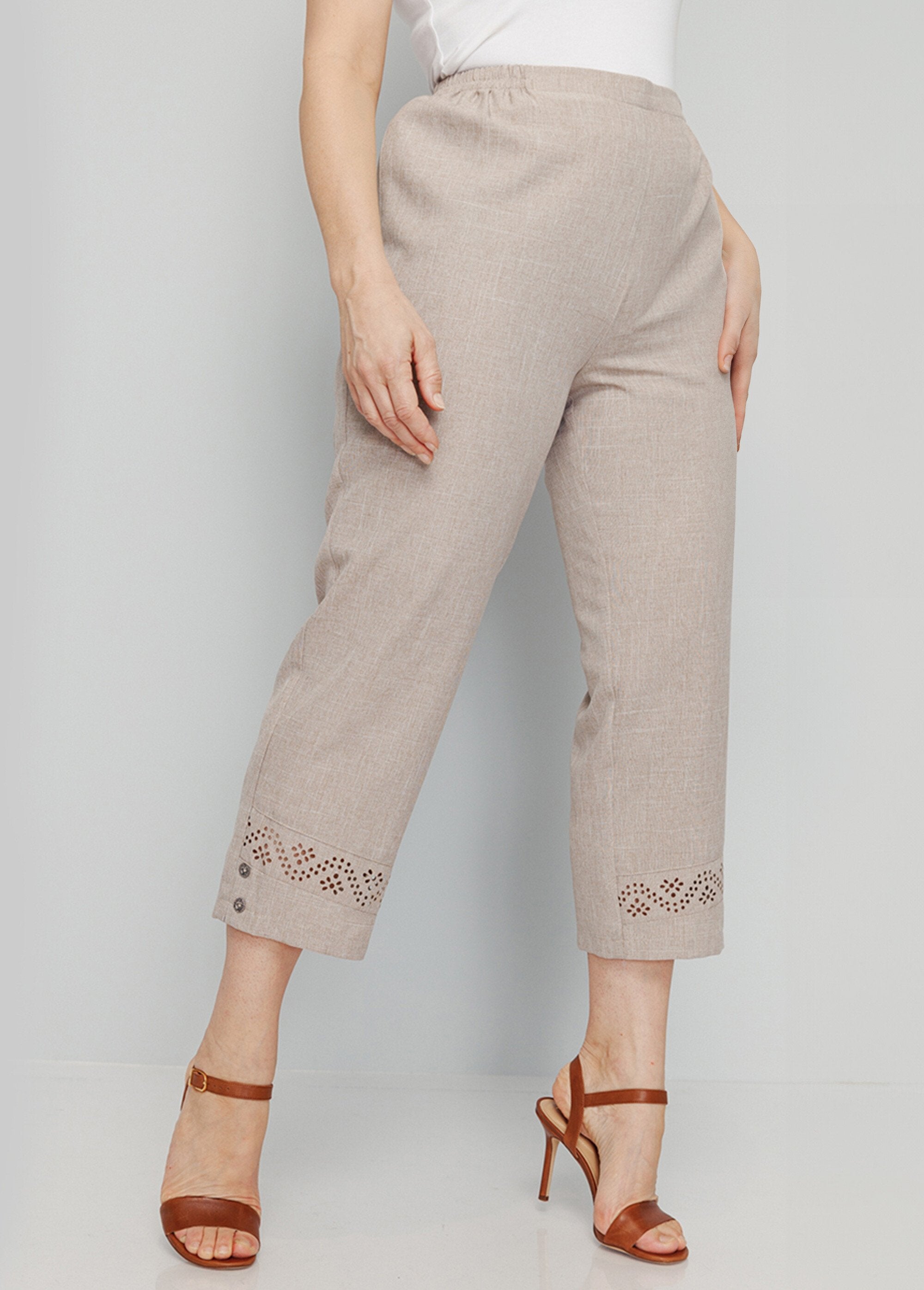 Pantalón_cropped_con_cinturón_elástico_calado_Beige_FA1_slim