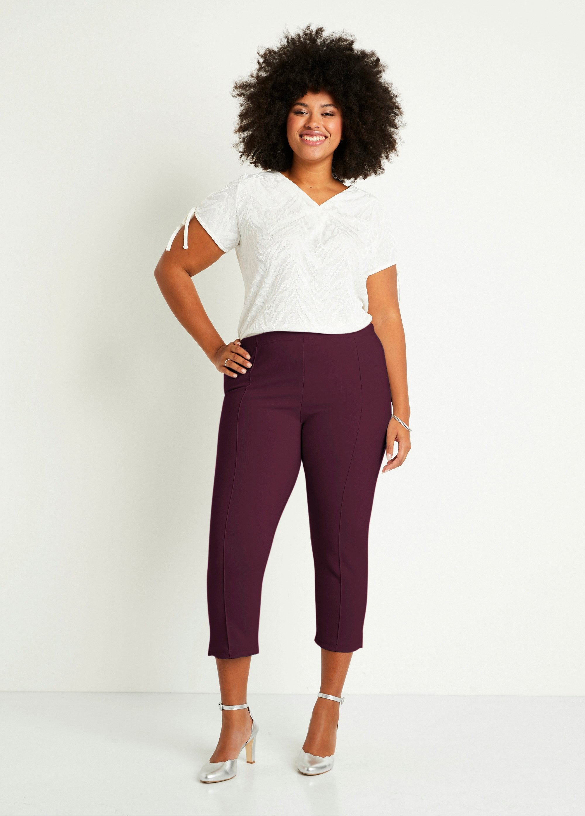 Pantalones_cropped_con_cintura_elástica_de_canalé_Burdeos_SF1_curvy