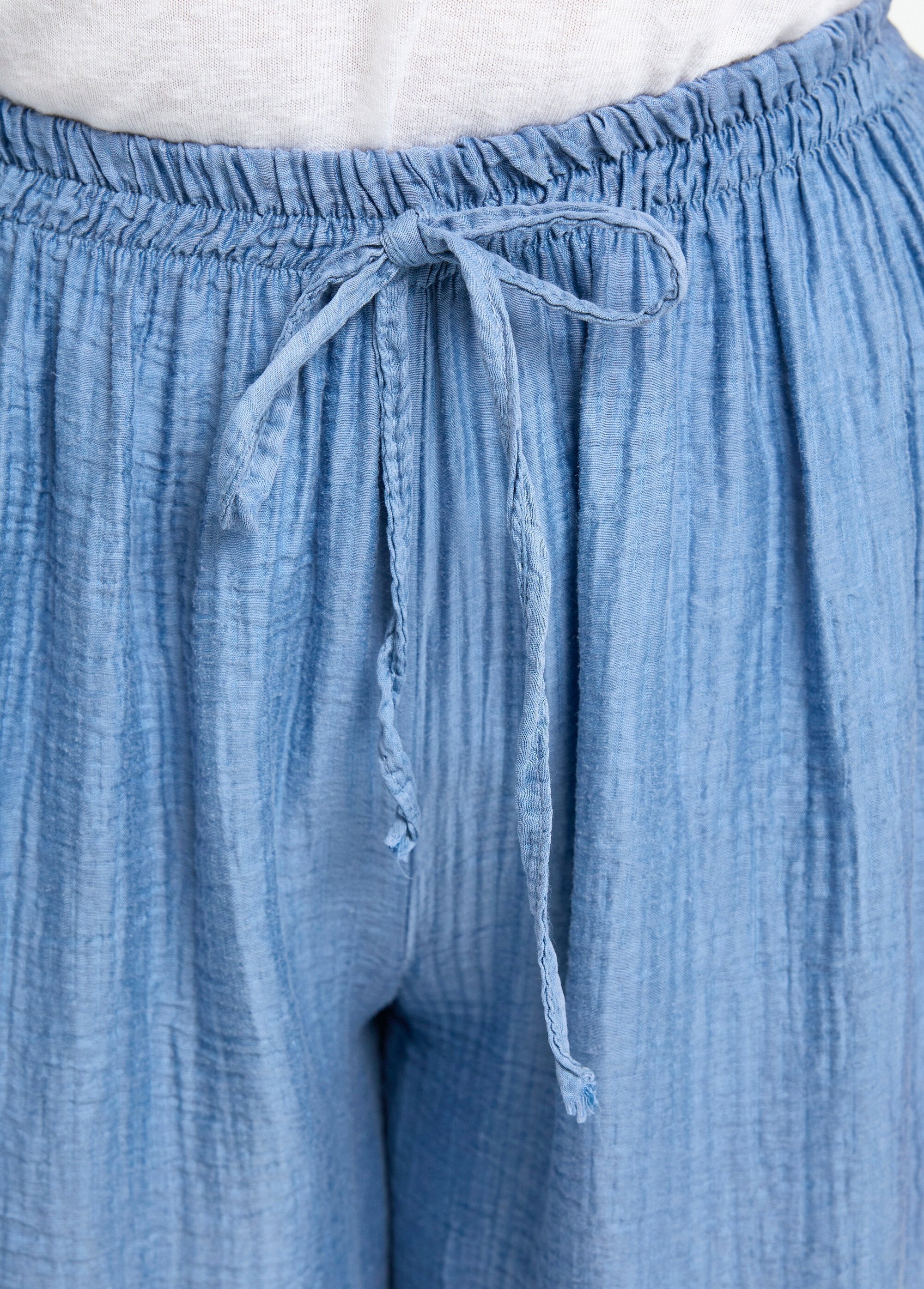Pantalones_anchos_y_fluidos_de_lyocell_vaqueros_azules_DE1_curvy