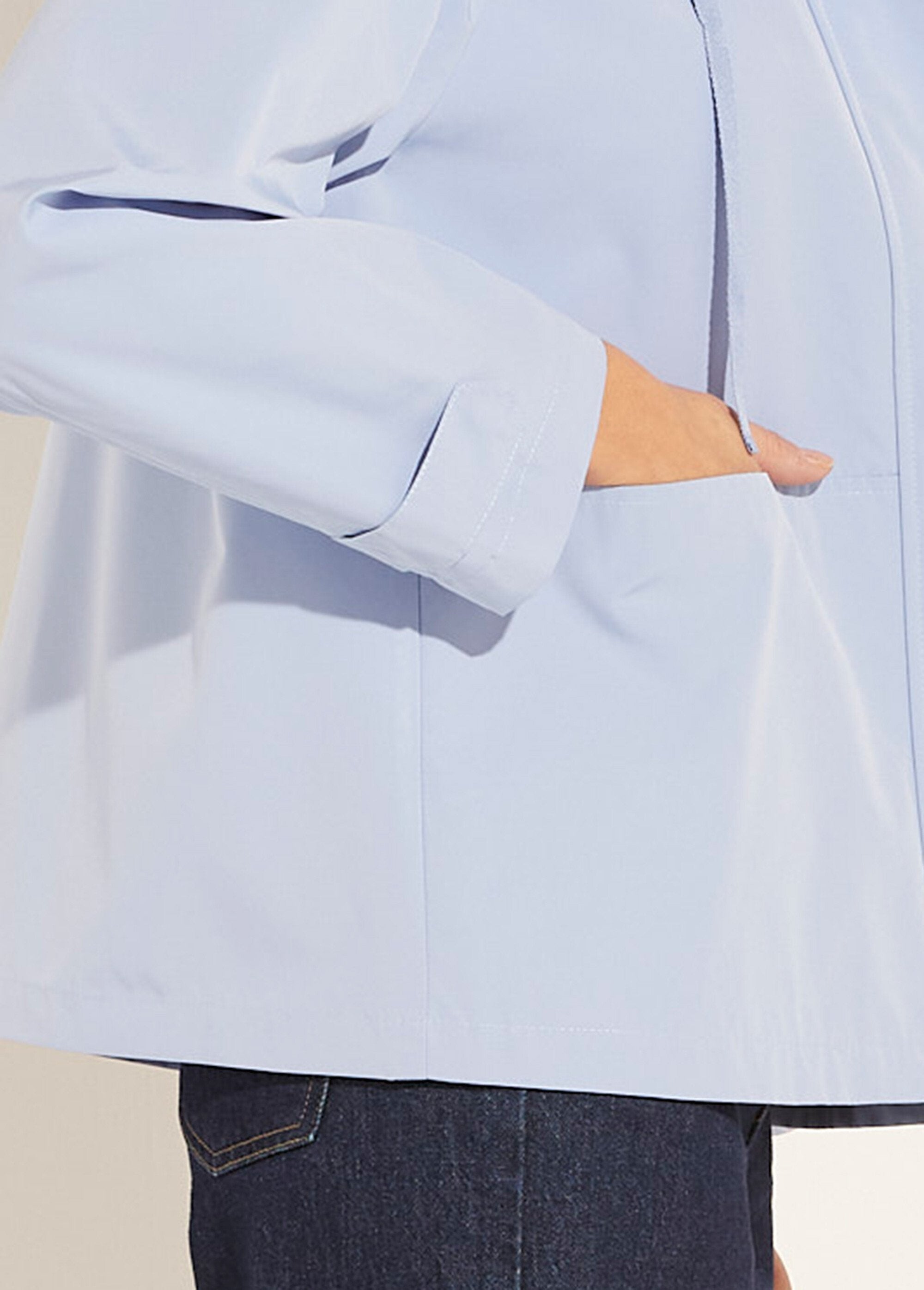 Parka_corta_ligera_e_impermeable_Cielo_DE2_slim