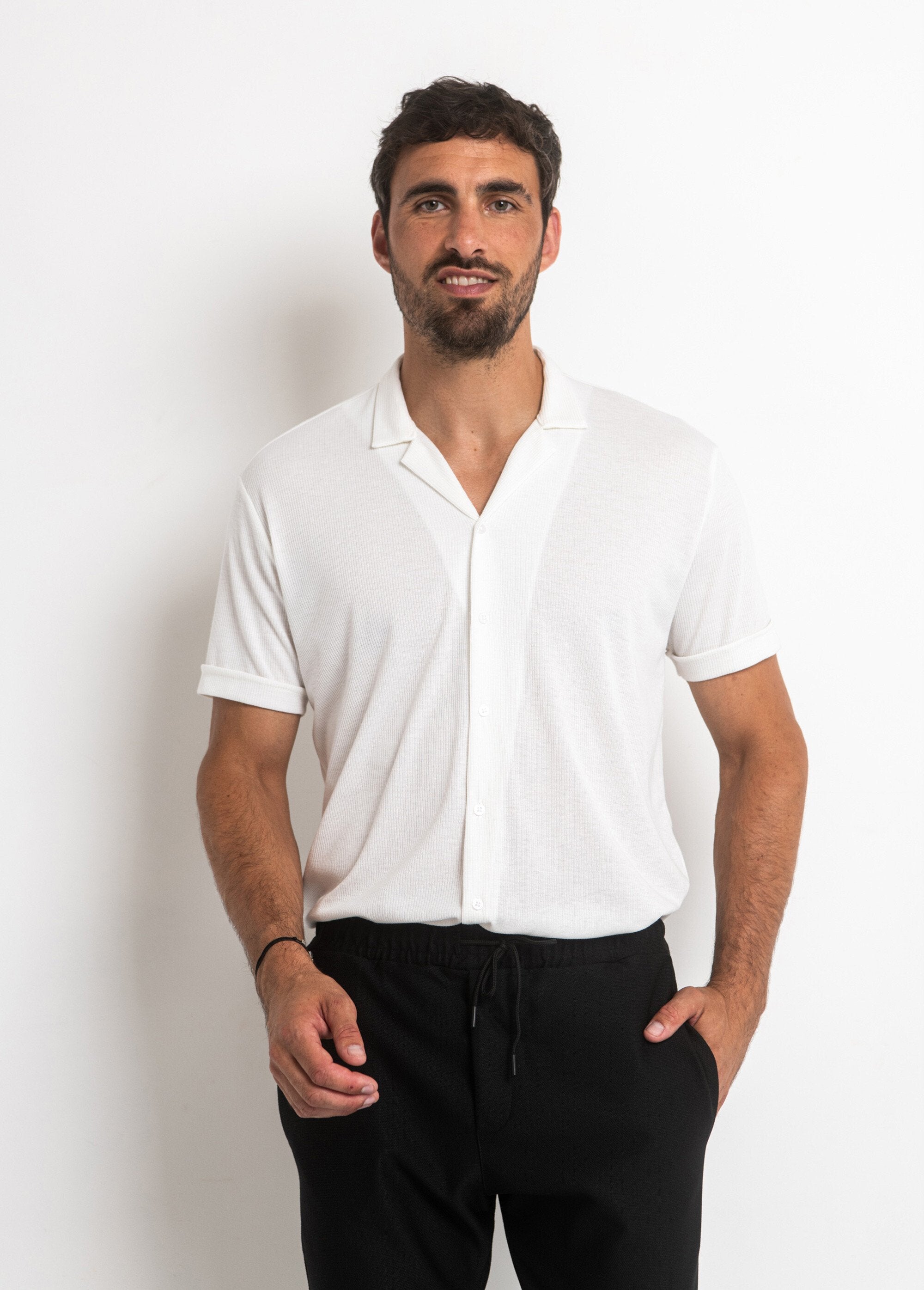 Polo_estilo_camisero_punto_canalé_fino_Blanco,_Blanca_FA1_slim