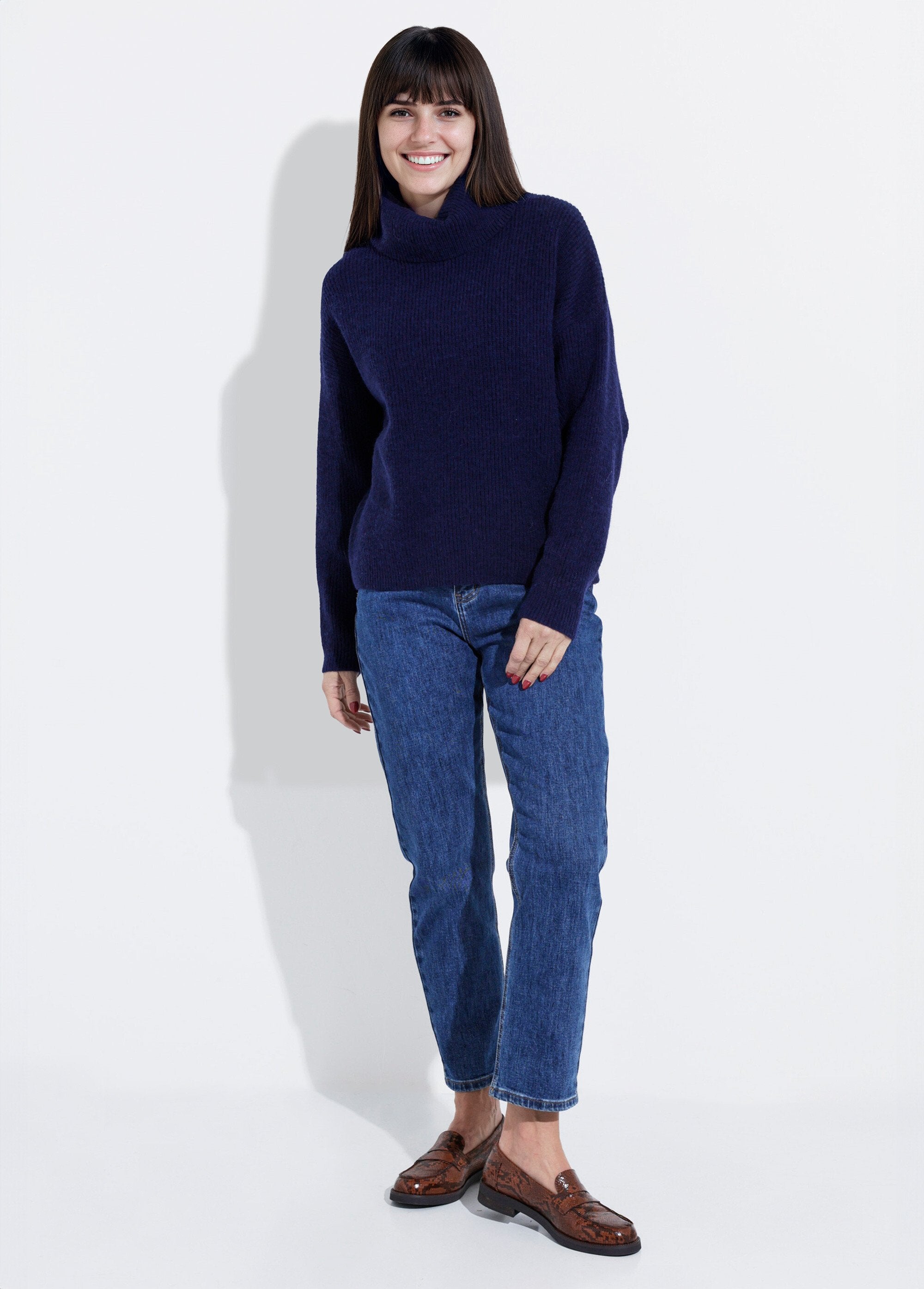 Suéter_de_punto_con_cuello_alto_suave_Marina_SF1_slim