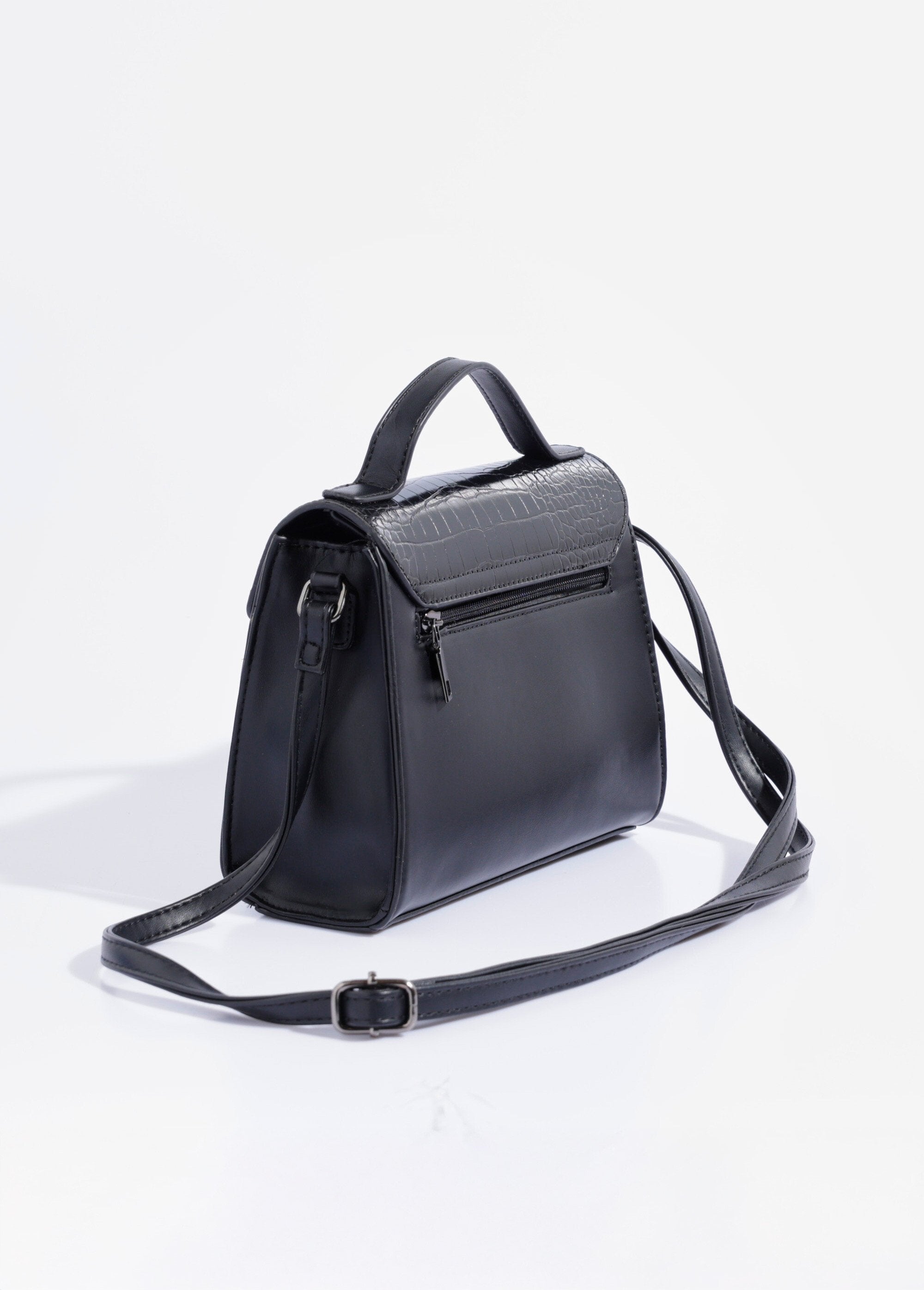 Bolso_de_mano_con_aspecto_de_reptil,_asa_corta_Negro_DO1_slim