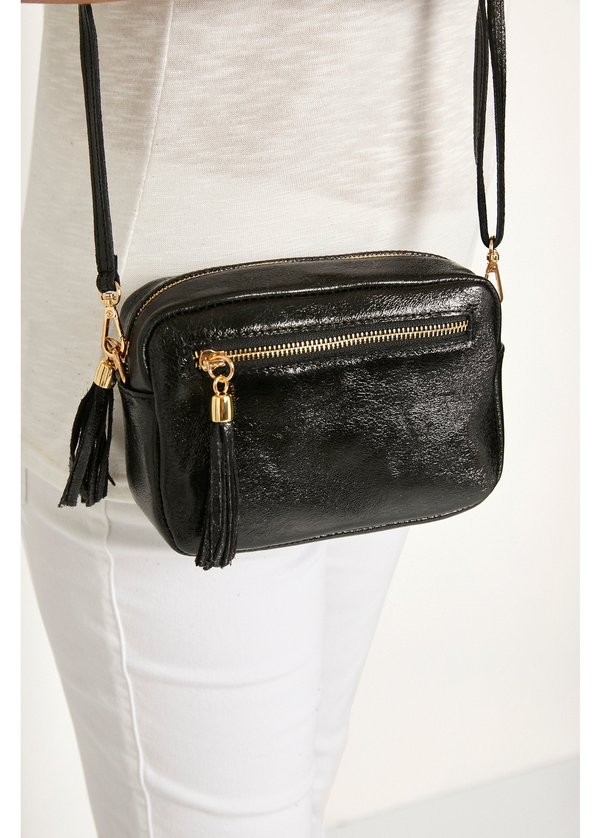 Bolso_de_mano_de_piel_Noir_FA2_slim