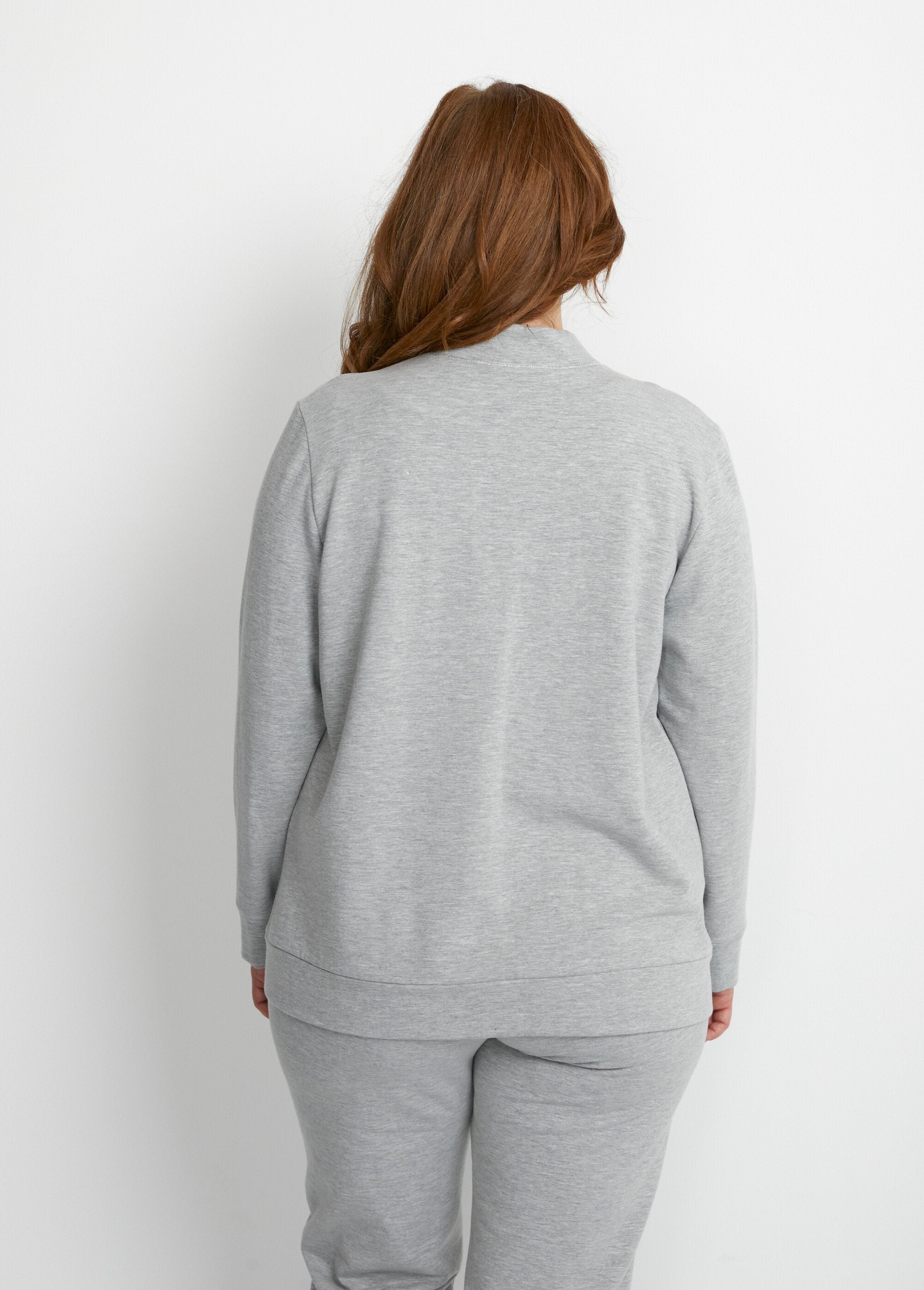 Sudadera_interior_de_manga_larga_con_cremallera_Gris_chine_DO1_curvy