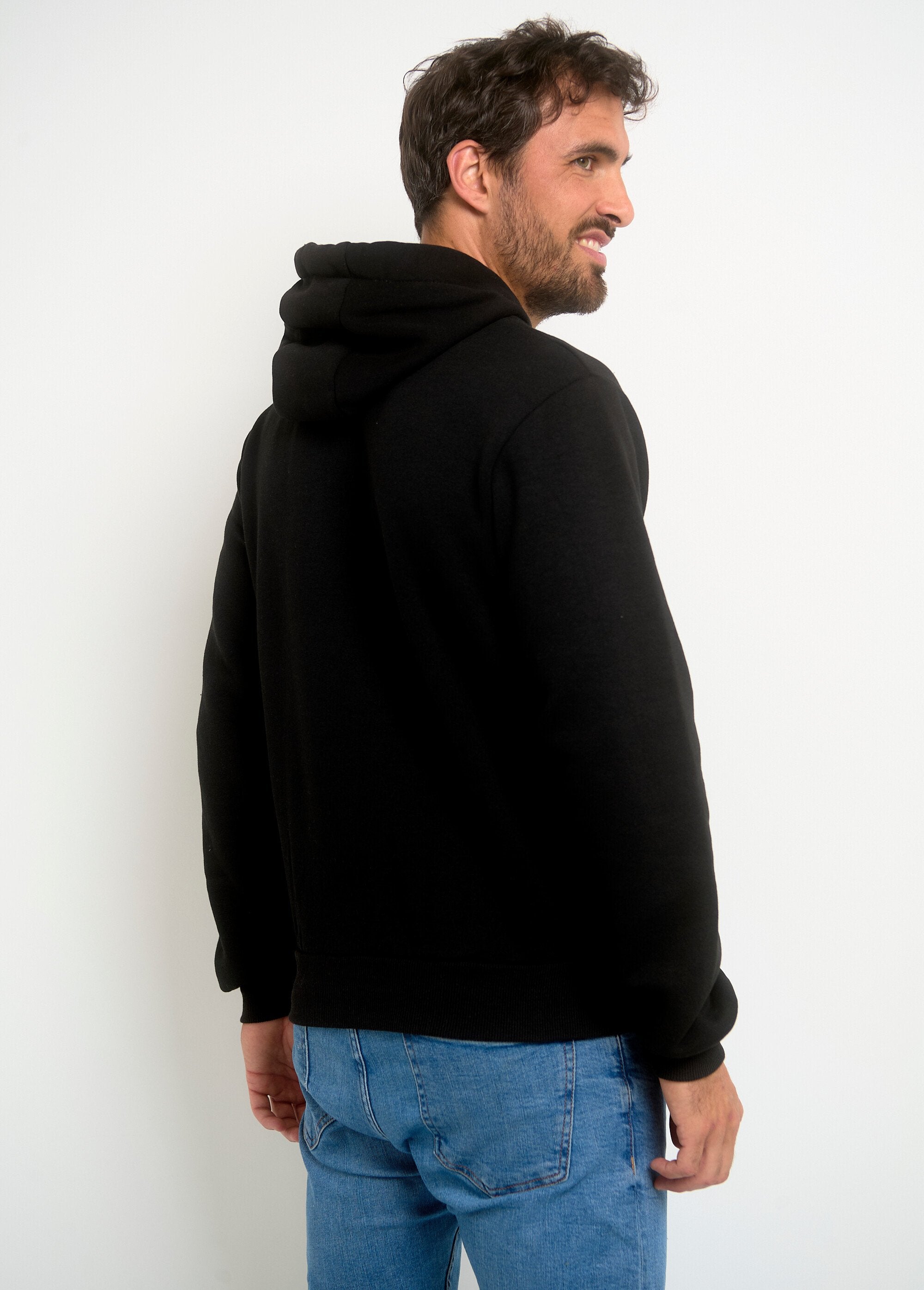 Sudadera_de_hombre_con_bolsillo_canguro_Negro_DO1_slim