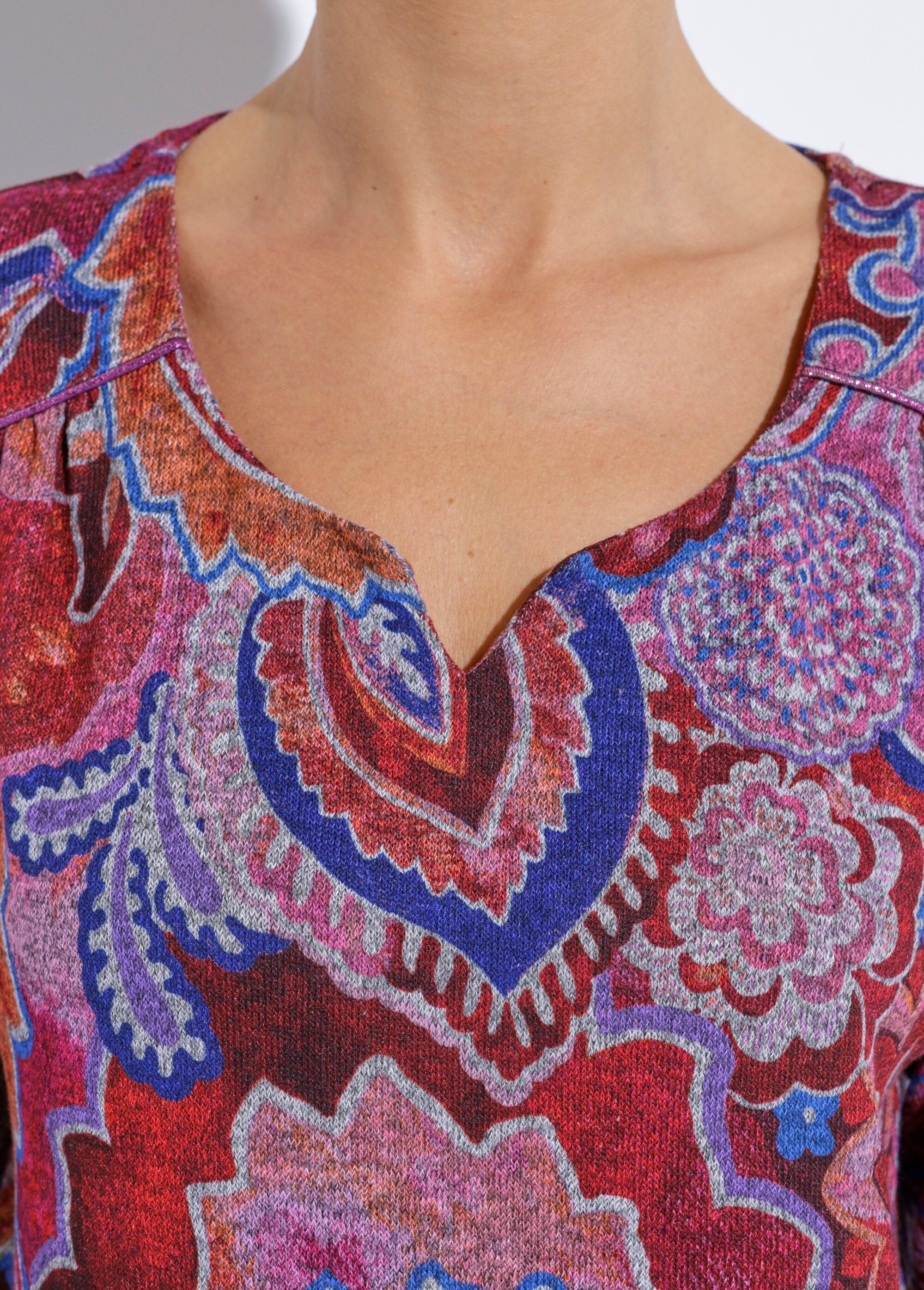 Camiseta_de_manga_corta_3/4_con_estampado_paisley_Estampado_rosa_DE1_slim