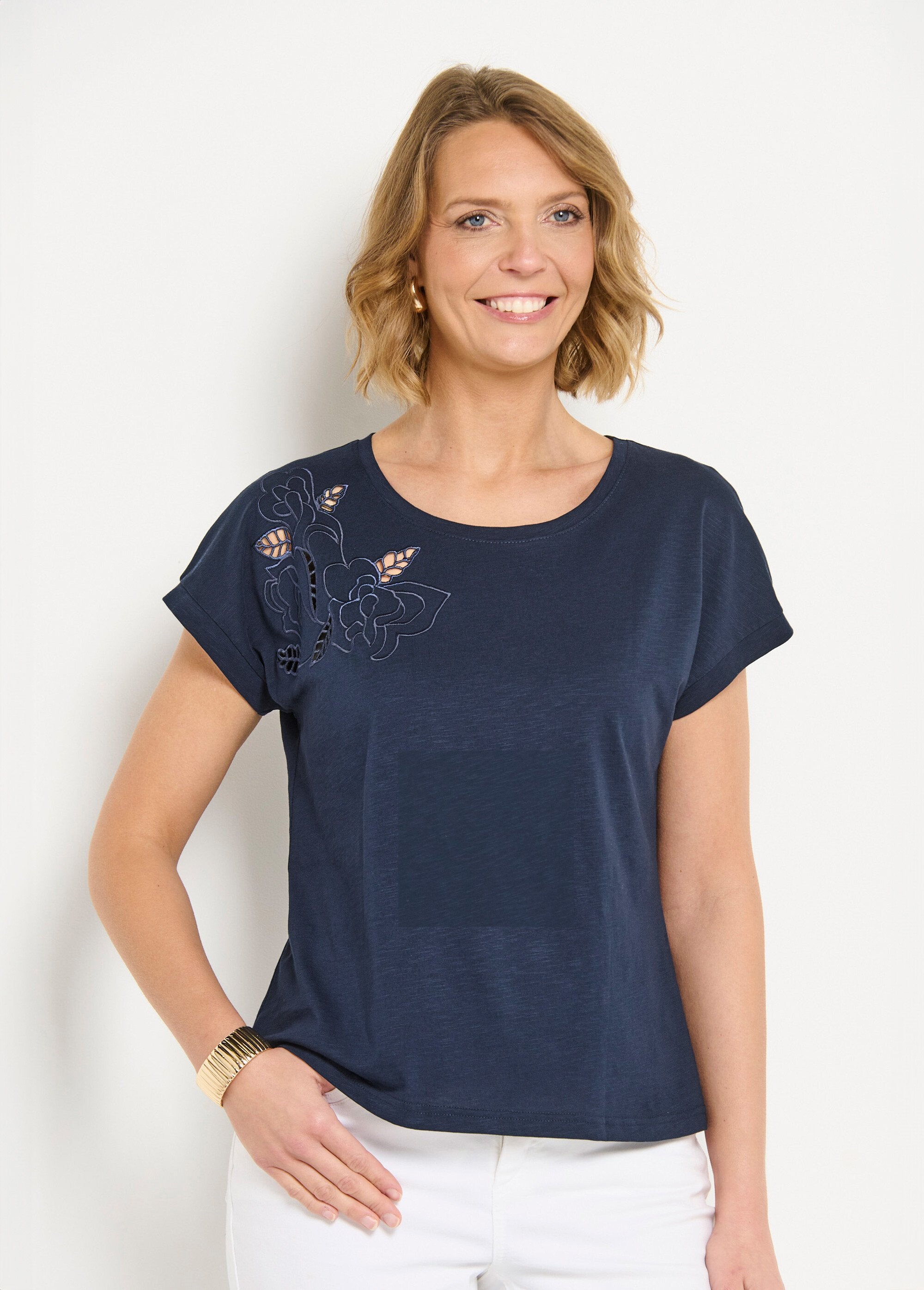 T-shirt_court_uni_brodé_ajouré_manches_courtes_Marine_FA1_slim