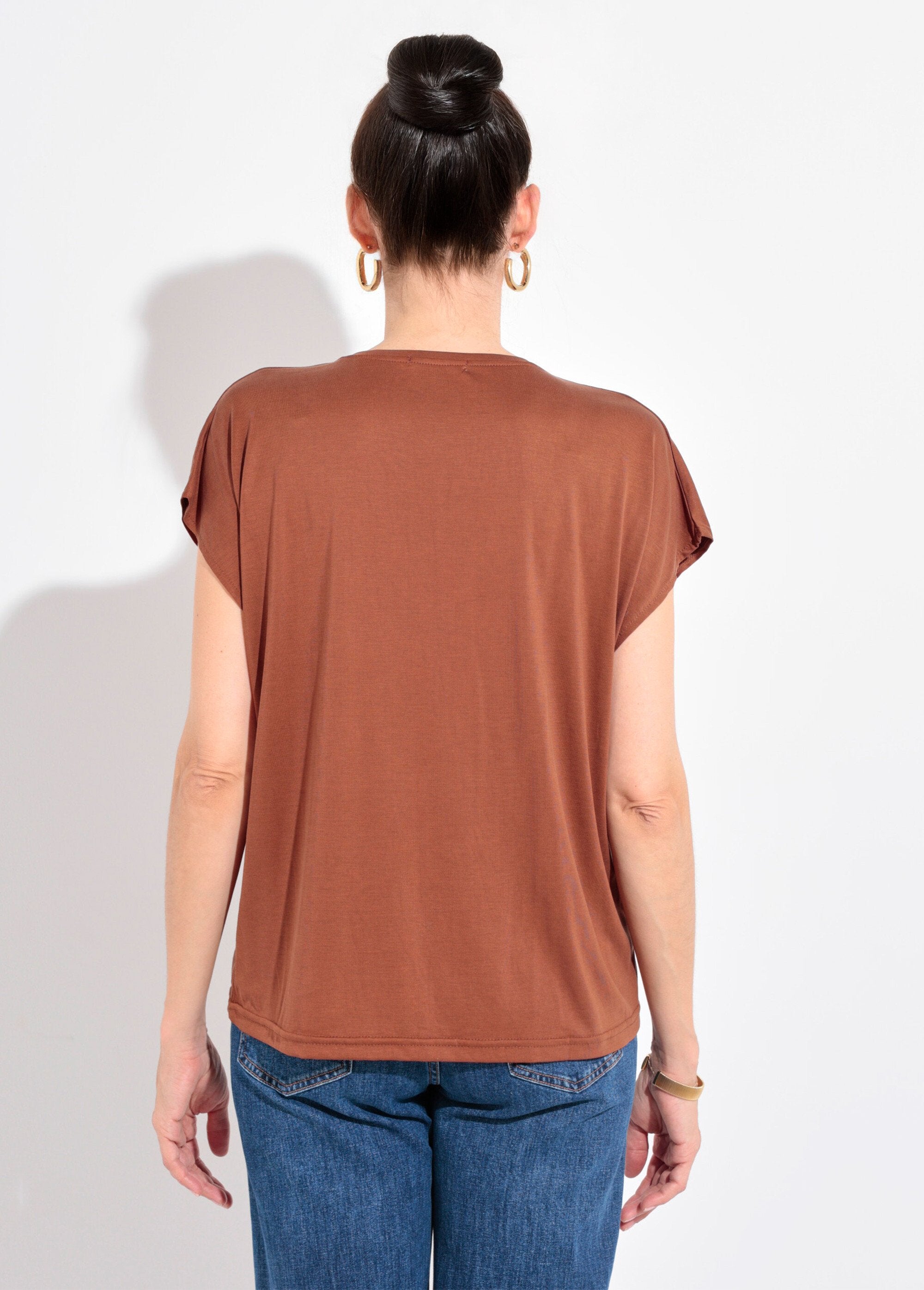 Camiseta_holgada_de_manga_corta_Castaño_DO1_slim