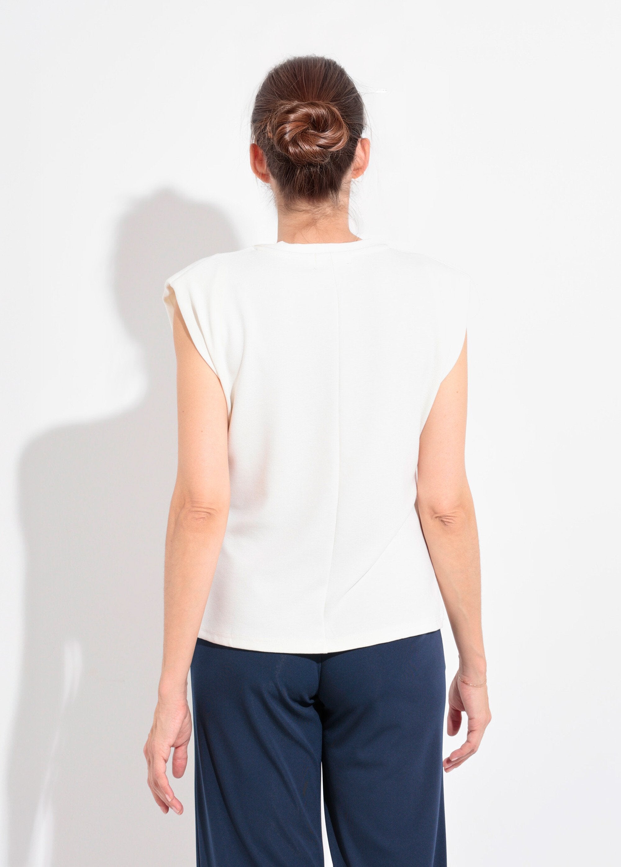 Camiseta_de_malla_elegante_con_bordado_de_corazón_Blanco,_Blanca_DO1_slim