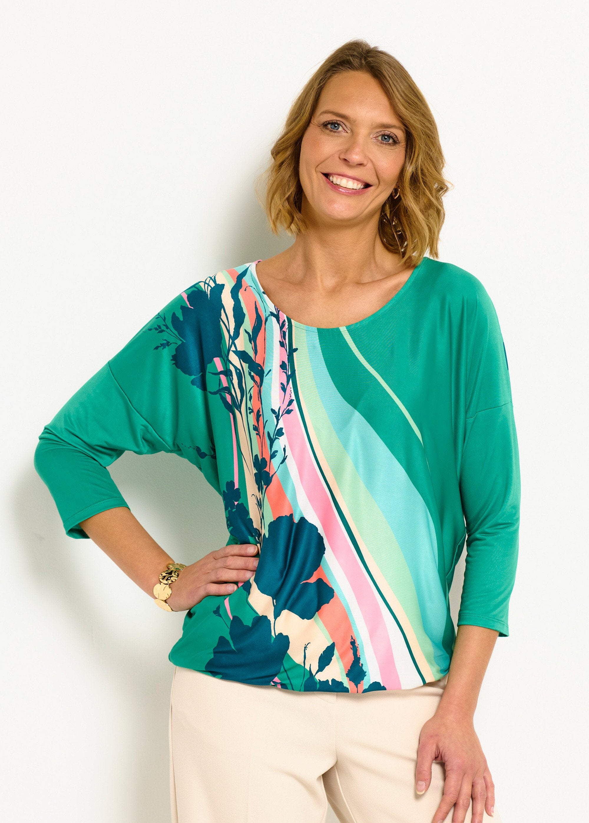 Camiseta_blusa_estampada_de_manga_3/4_verde_y_rosa_FA1_slim