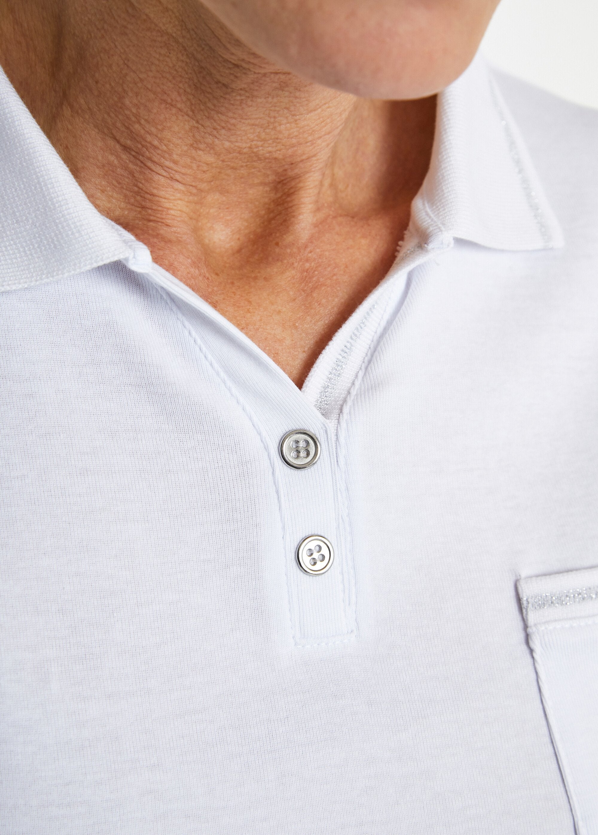 Camiseta_de_punto_con_cuello_de_polo_Blanc_DE3_slim