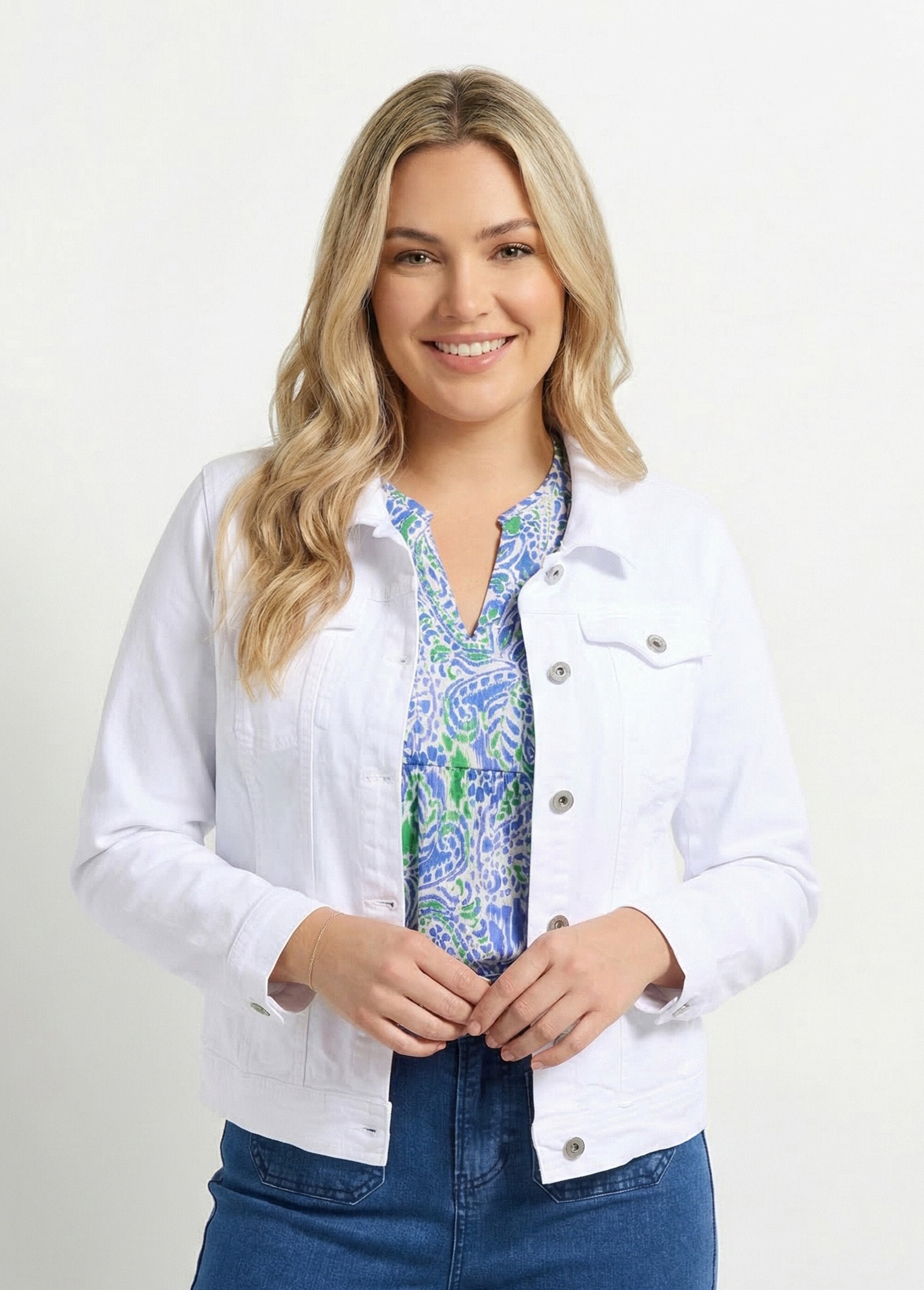 Chaqueta_vaquera_recta_con_botones_Blanco,_Blanca_FA1_curvy