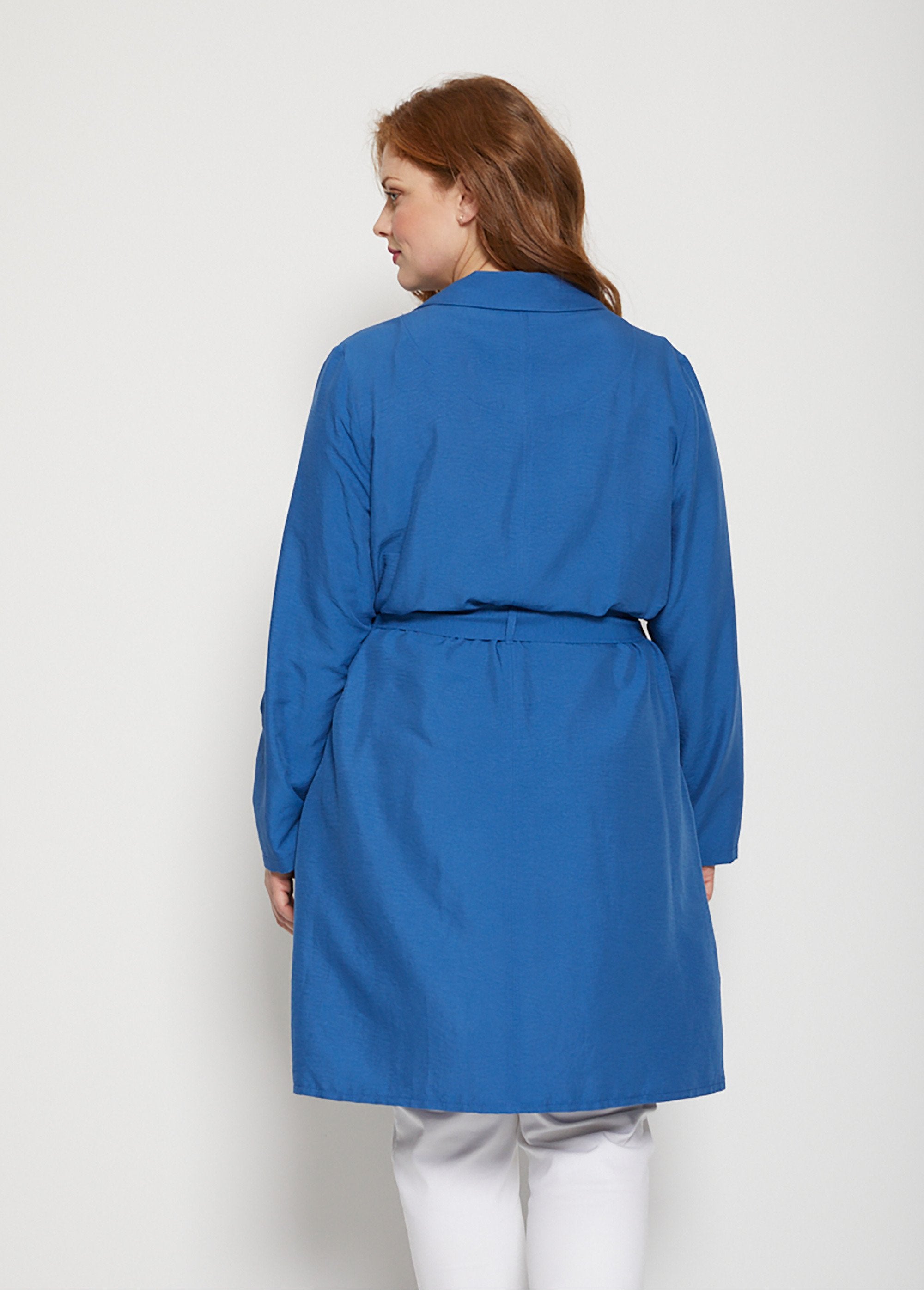 Veste_longue_fluide_effet_pardessus_Bleu_DO1_curvy